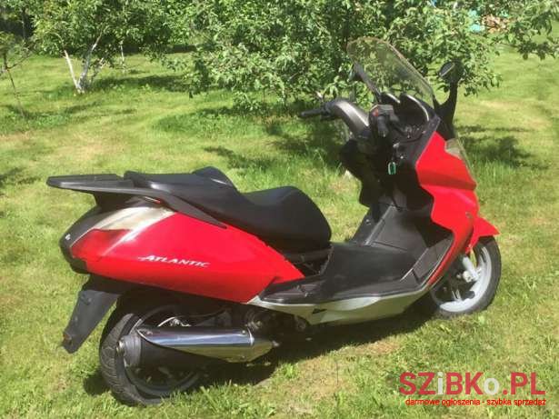 2004' Aprilia Atlantic 125 photo #1