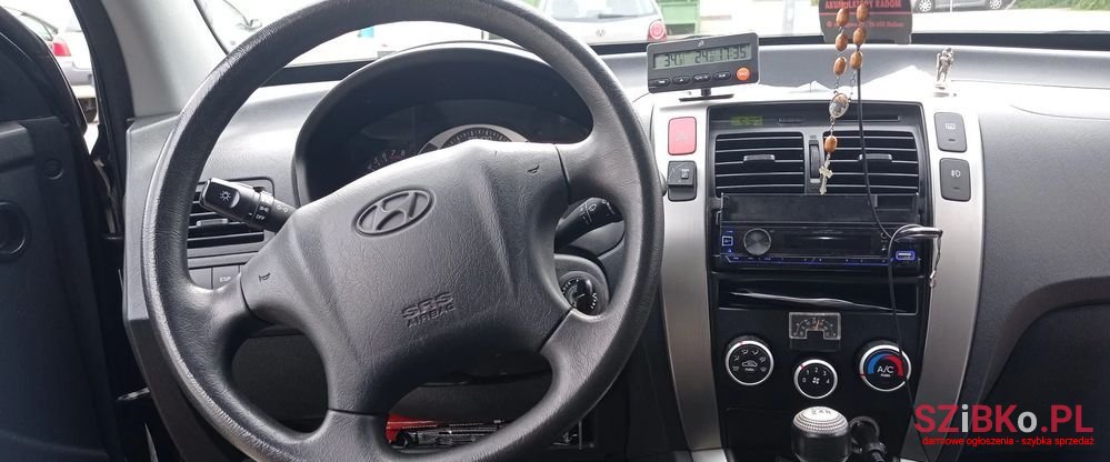 2008' Hyundai Tucson 2.0 Active / Style photo #3