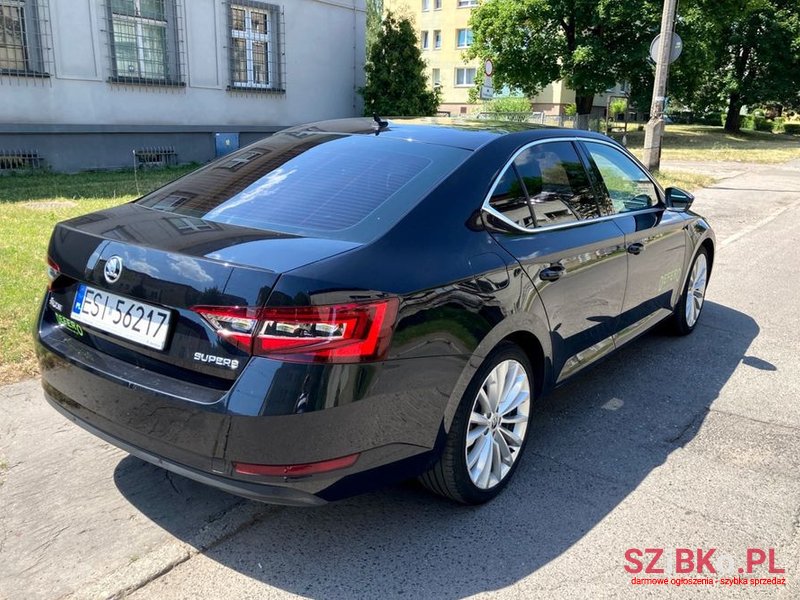 2018' Skoda Superb photo #4