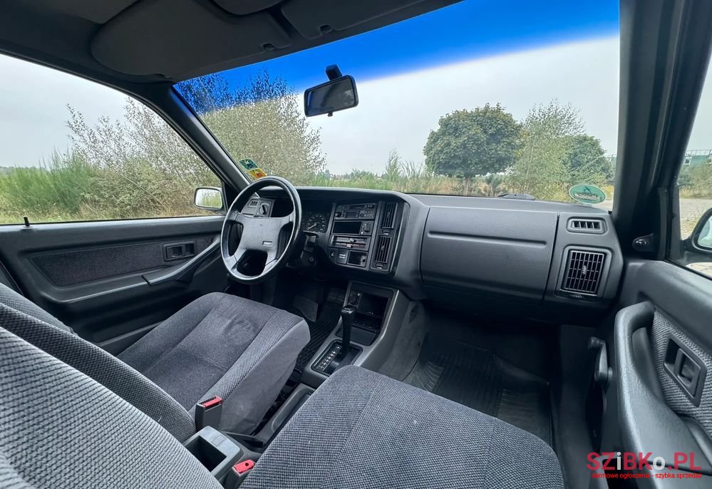 1991' Volvo Seria 400 photo #5