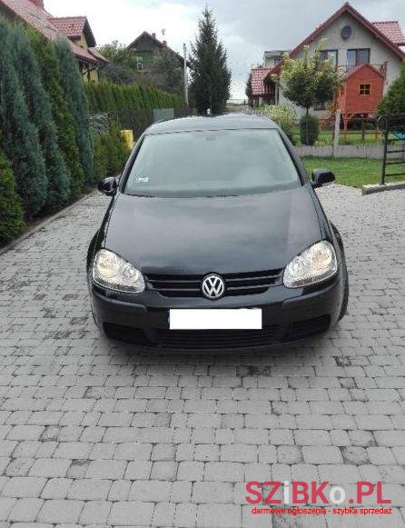 2005' Volkswagen Golf photo #1