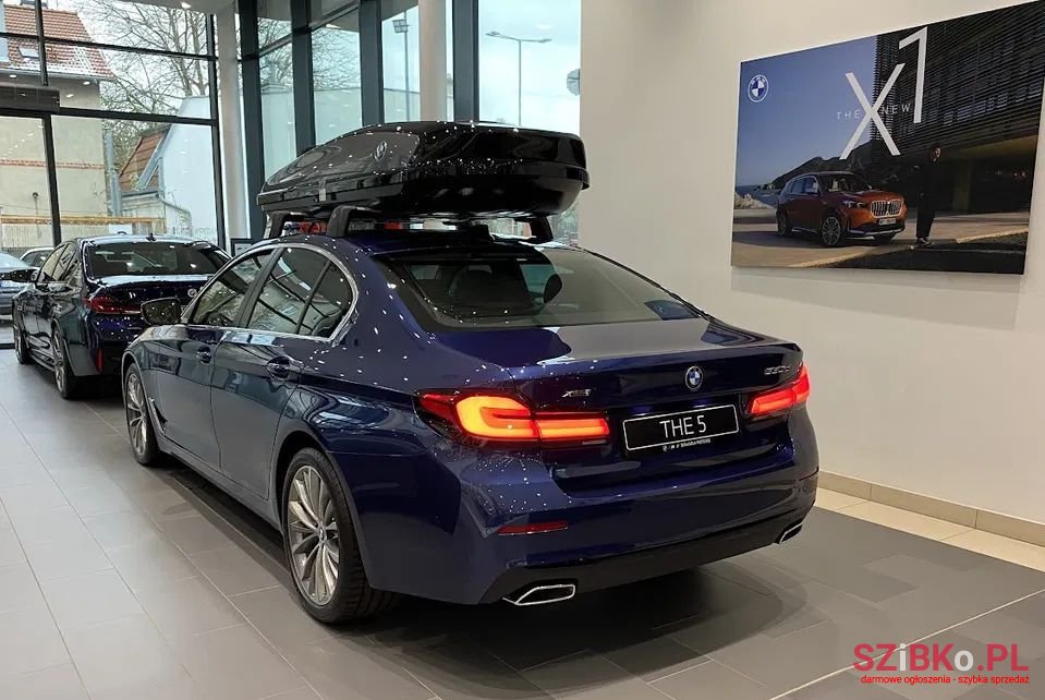 2022' BMW Seria 5 photo #4