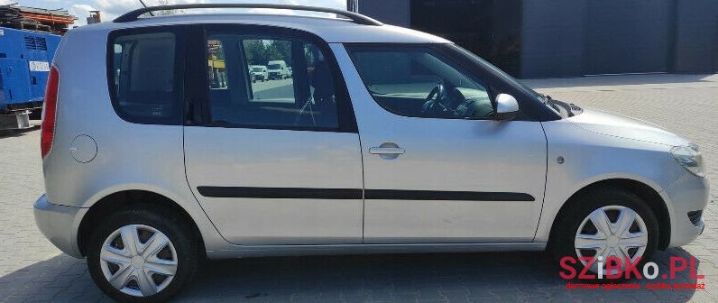 2011' Skoda Roomster photo #1