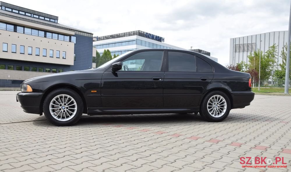 2002' BMW 5 Series photo #6