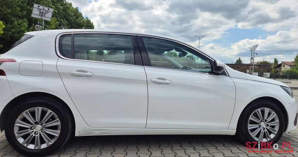 2019' Peugeot 308 photo #3