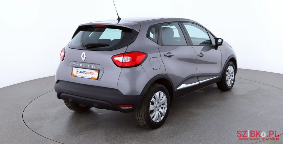 2015' Renault Captur photo #4