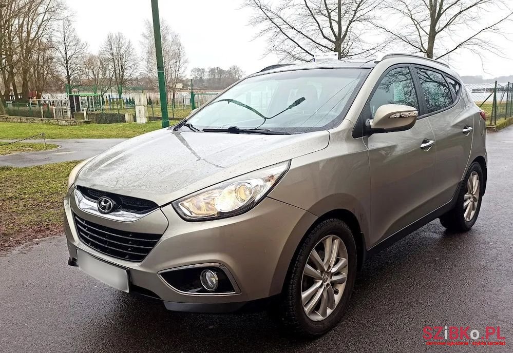 2010' Hyundai ix35 2.0 Crdi Style photo #1