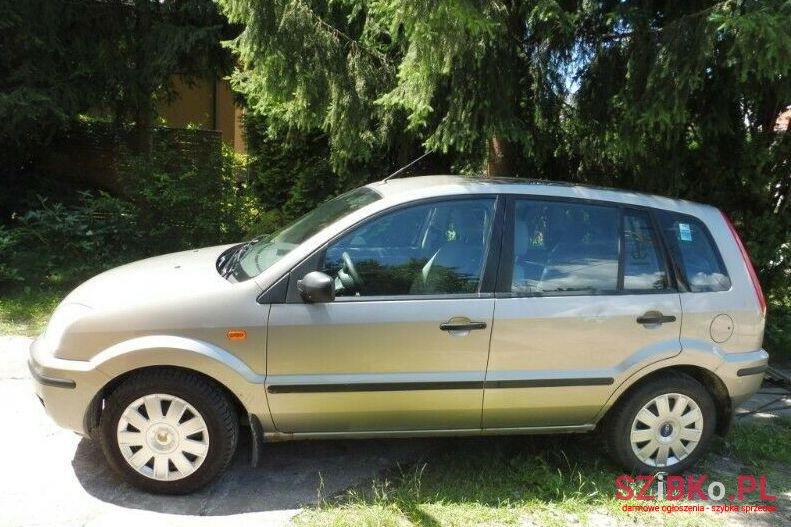 2004' Ford Fusion photo #1