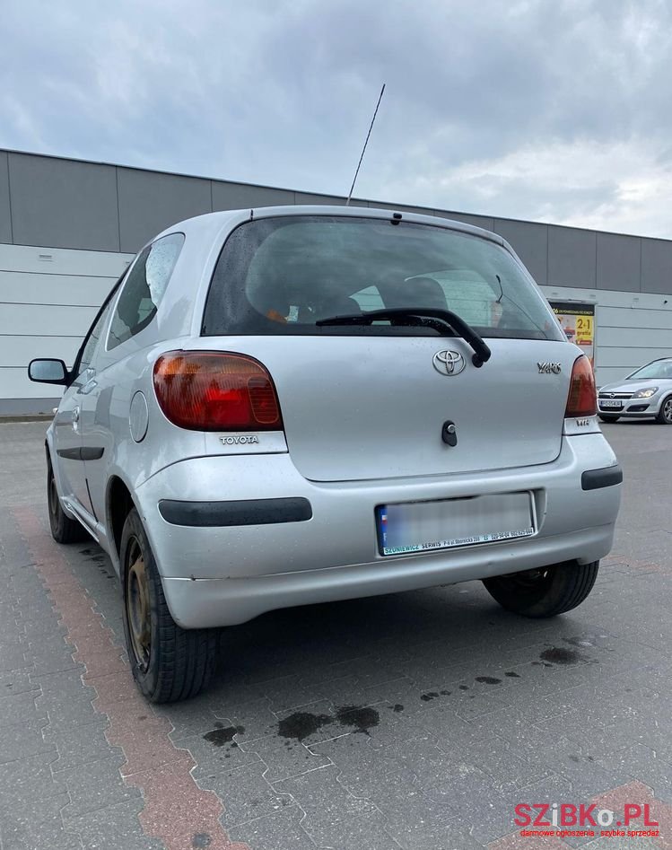 2004' Toyota Yaris 1.3 Blue photo #4