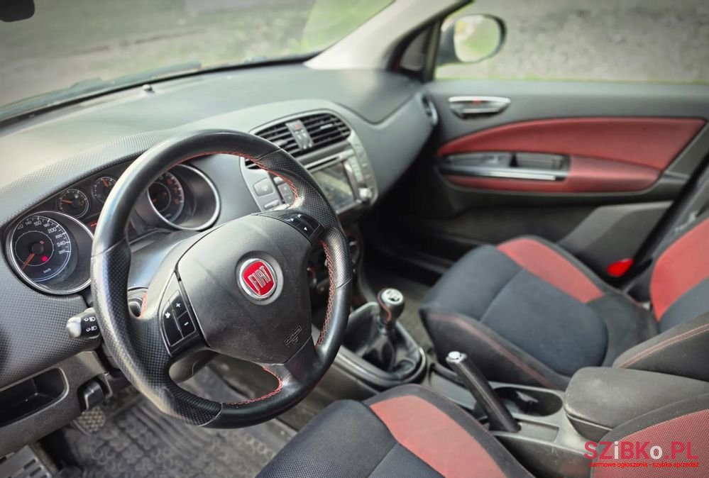 2012' Fiat Bravo photo #5