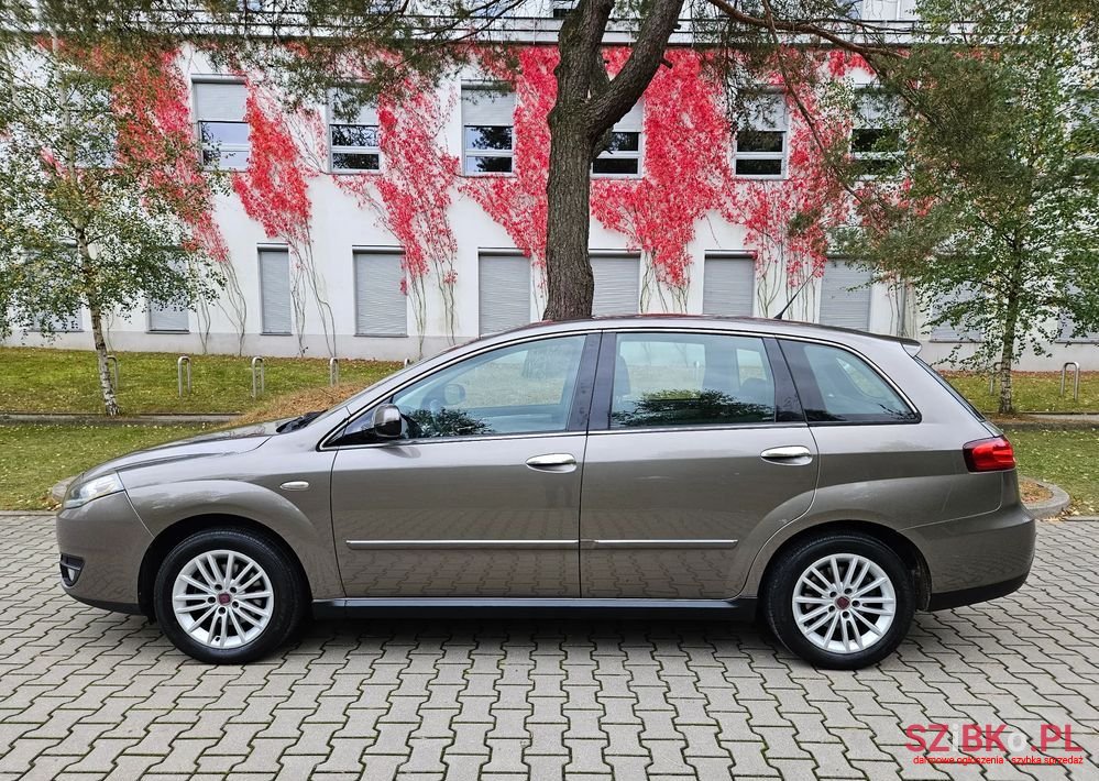 2009' Fiat Croma photo #4
