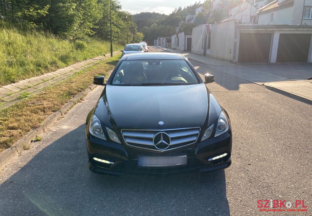 2012' Mercedes-Benz E-Class photo #1