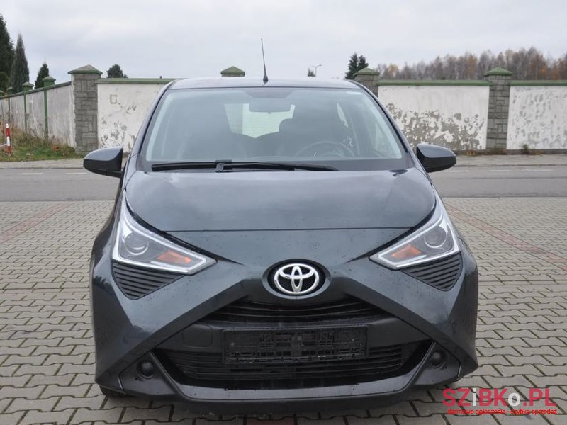 2019' Toyota Aygo X-Clusiv photo #3