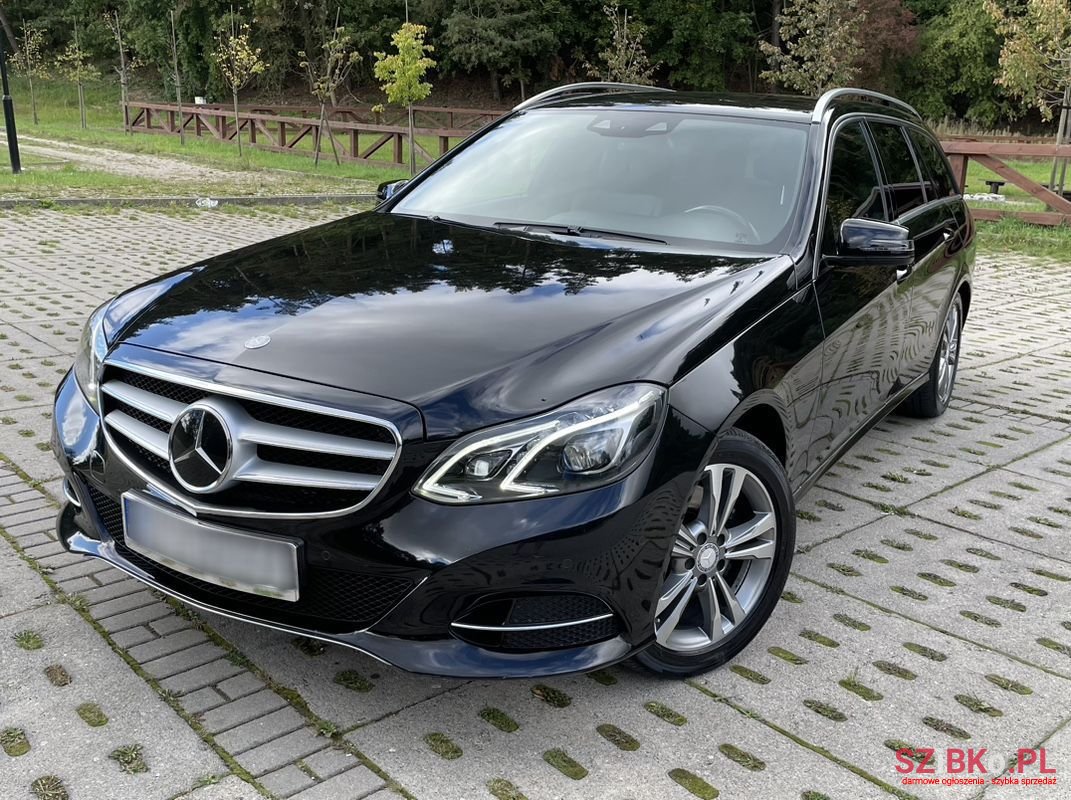 2013' Mercedes-Benz E-Class photo #3