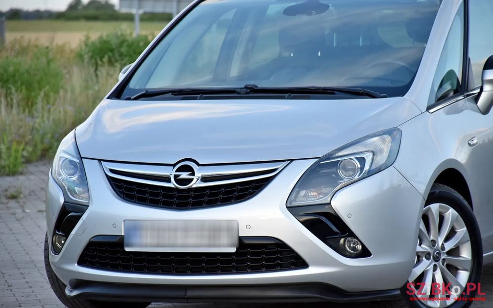 2014' Opel Zafira Tourer 1.4 photo #1