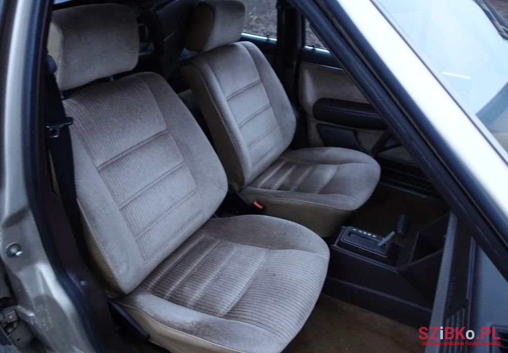 1985' Volkswagen Passat photo #5