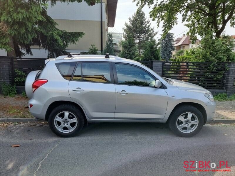 2007' Toyota RAV4 photo #4