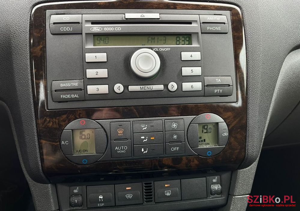 2005' Ford Focus photo #6