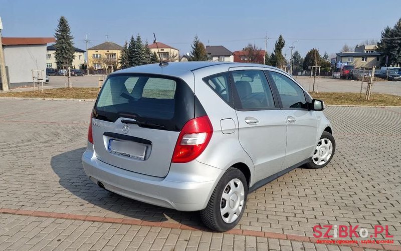 2011' Mercedes-Benz A-Class photo #4