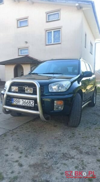 2002' Toyota RAV4 photo #1