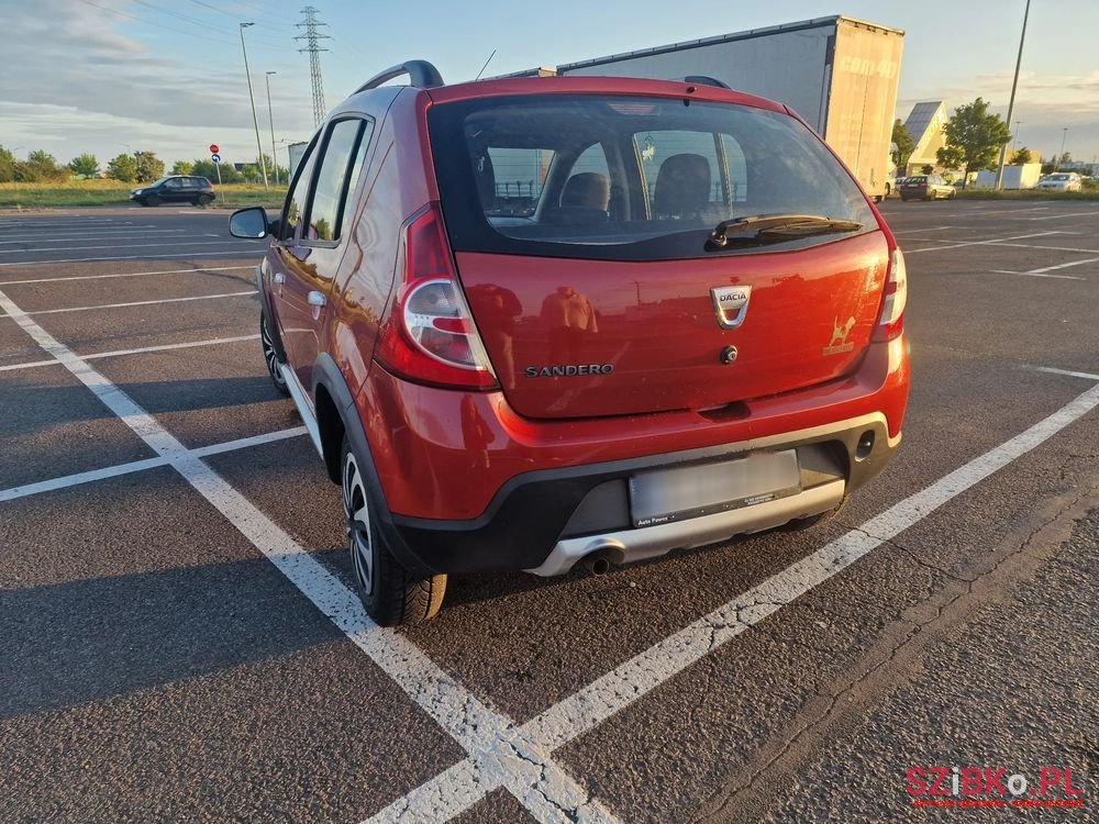 2012' Dacia Sandero Stepway 1.6 photo #5