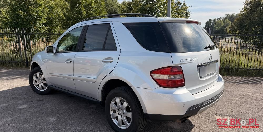 2007' Mercedes-Benz Ml photo #2