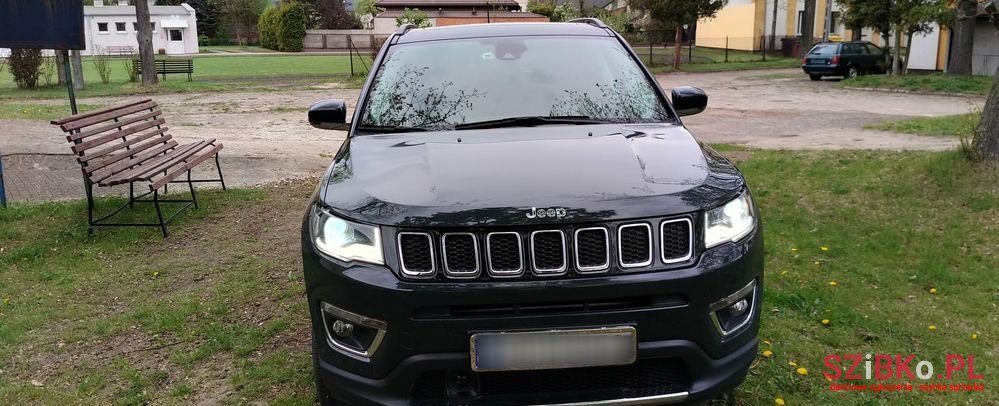 2018' Jeep Compass photo #5