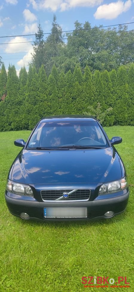 2001' Volvo S60 2.4I photo #1