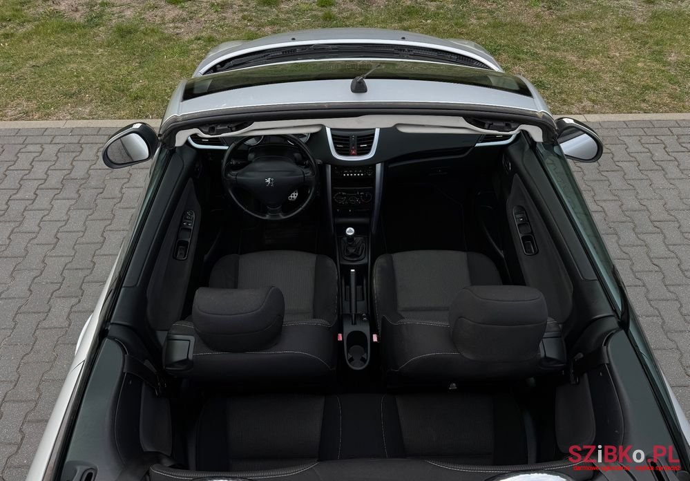2008' Peugeot 207 120 Vti Premium photo #6