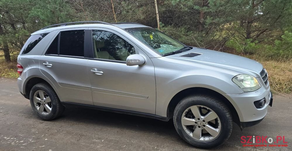 2005' Mercedes-Benz Ml 500 7G-Tronic photo #3
