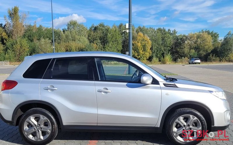 2015' Suzuki Vitara 1.6 Elegance 2Wd photo #6