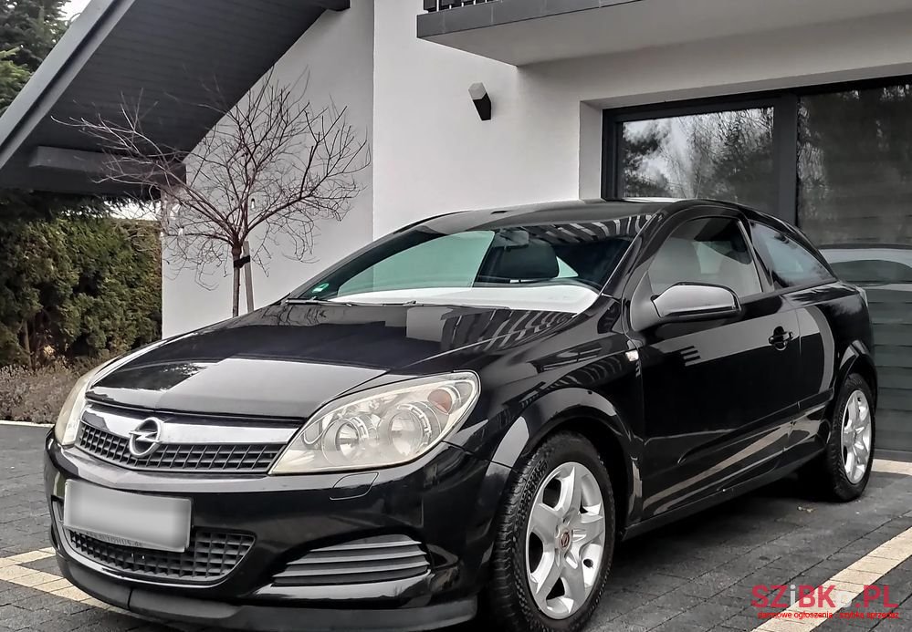 2008' Opel Astra photo #2