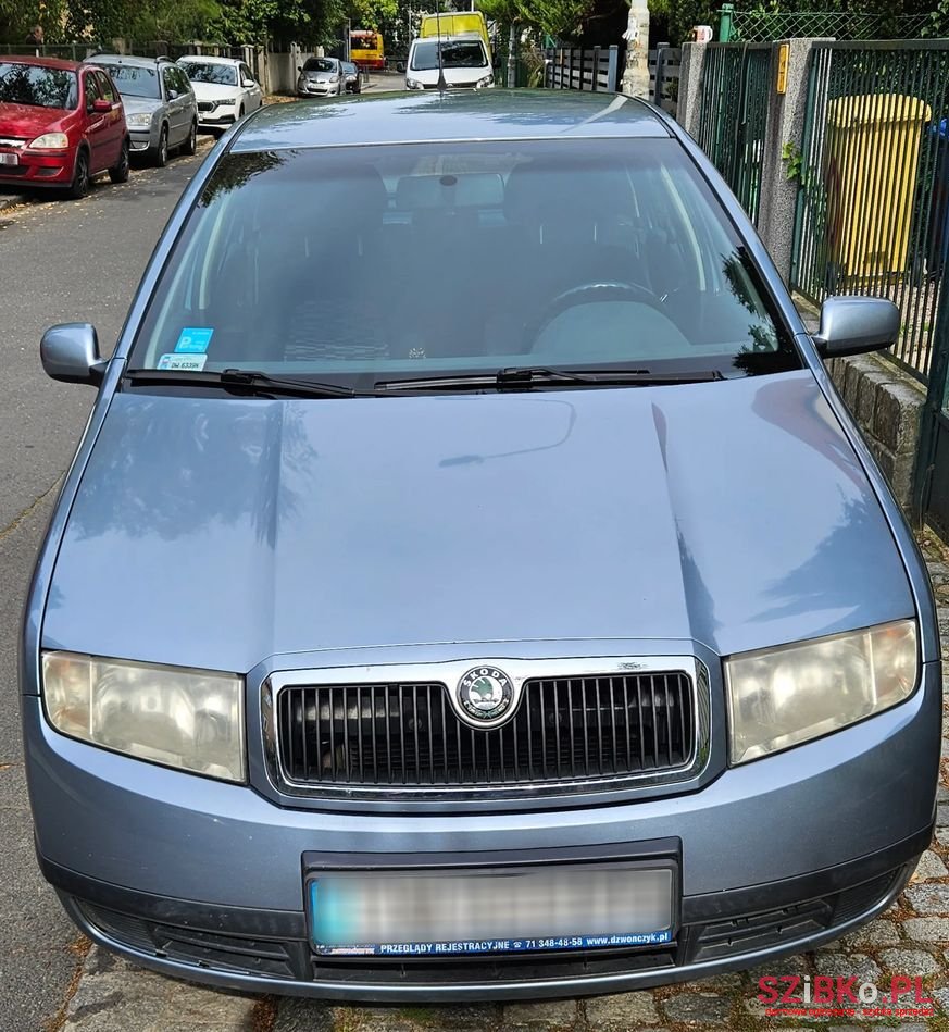 2004' Skoda Fabia photo #1