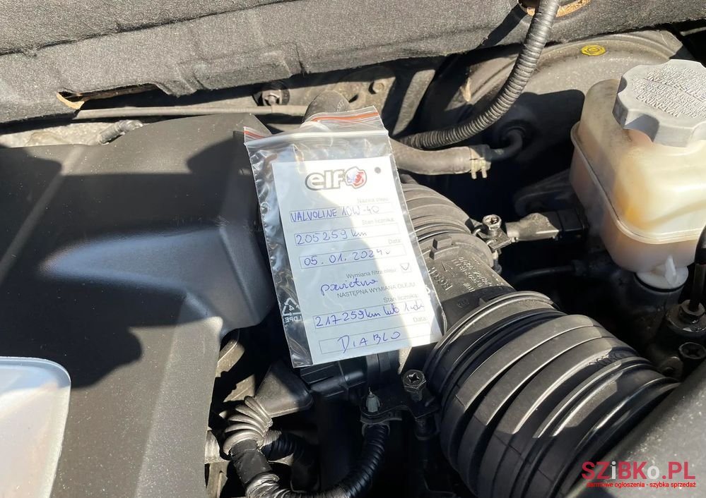 2005' Hyundai Santa Fe 2.4 Gls 4Wd photo #2