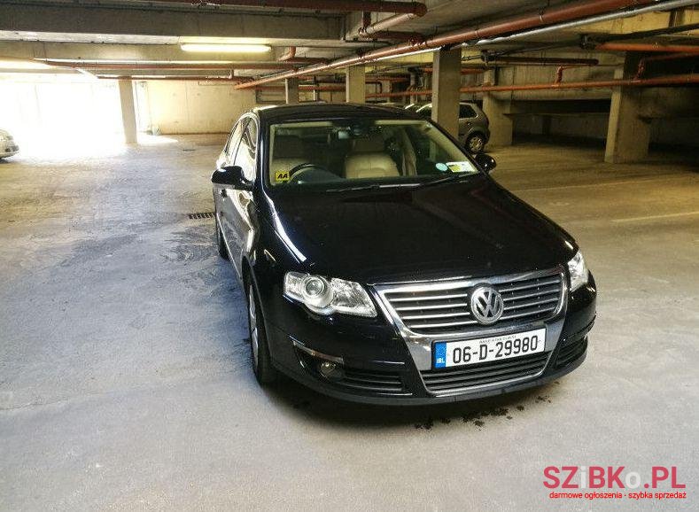 2006' Volkswagen Passat photo #1