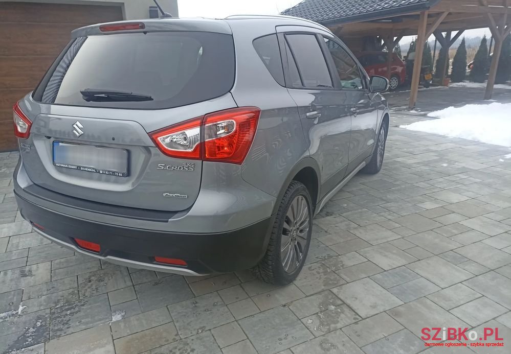 2015' Suzuki SX4 S-Cross photo #5