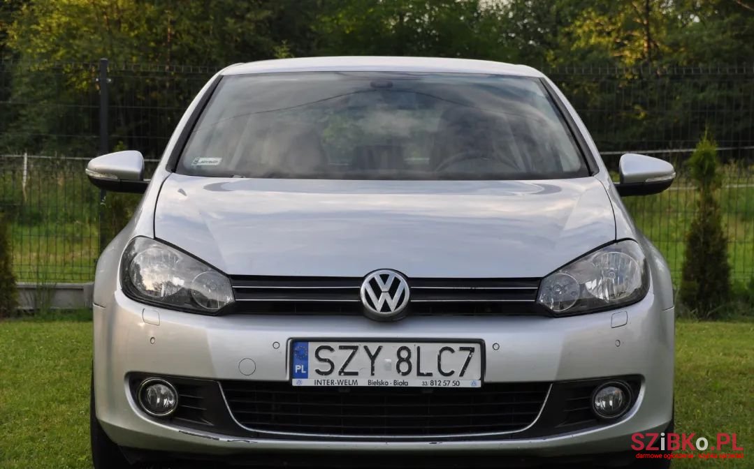 2008' Volkswagen Golf photo #2