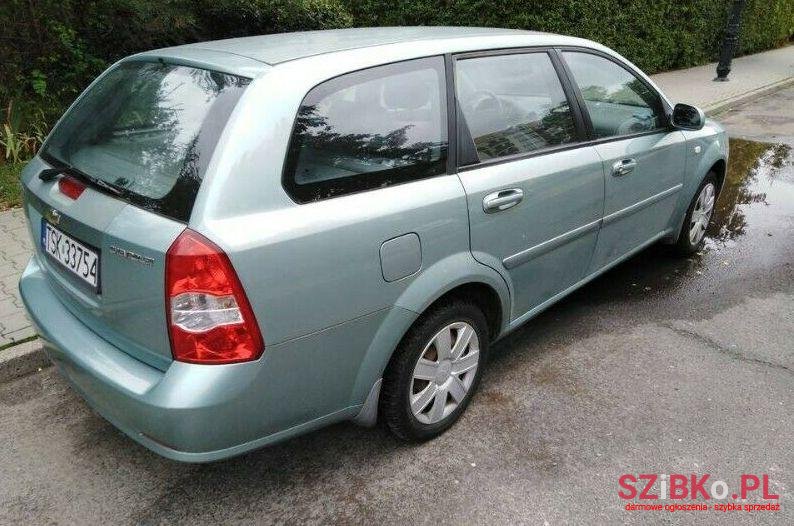 2005' Chevrolet Lacetti photo #2