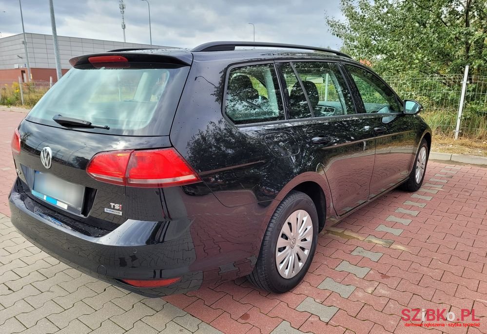 2013' Volkswagen Golf photo #3