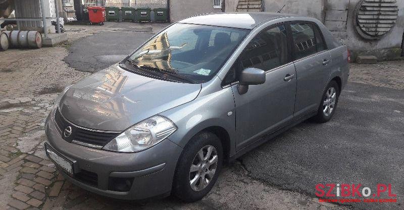 2007' Nissan Tiida photo #1