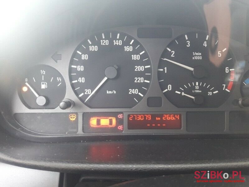 1998' BMW 318 photo #6