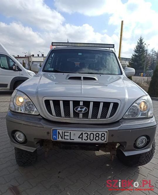 2003' Hyundai Terracan photo #2