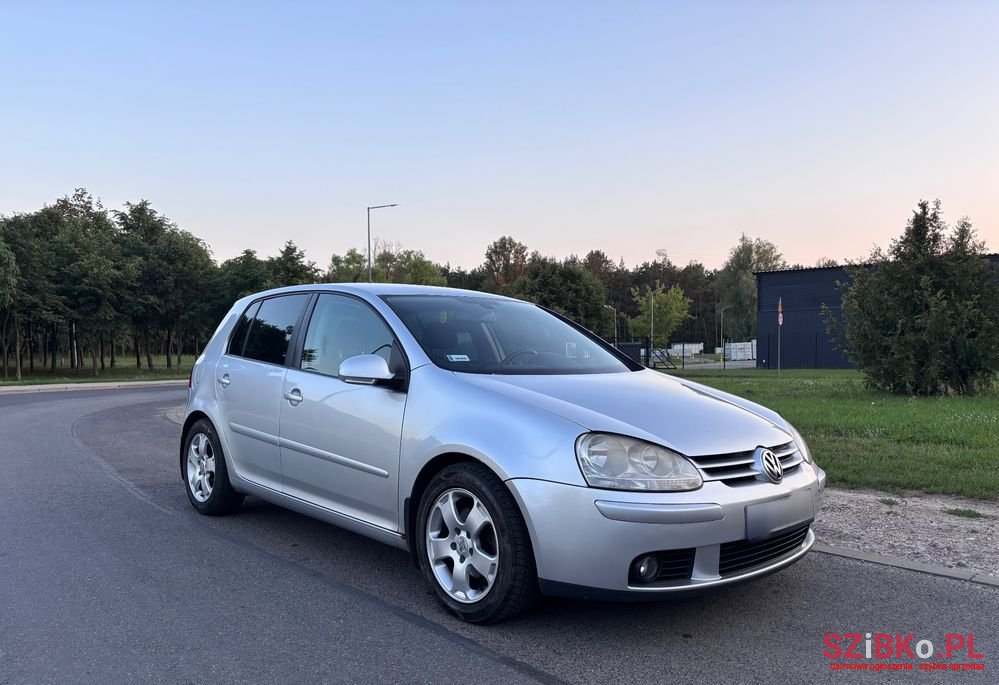 2008' Volkswagen Golf 1.4 Tsi Trendline photo #2