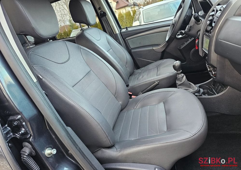 2017' Dacia Duster Prestige photo #4