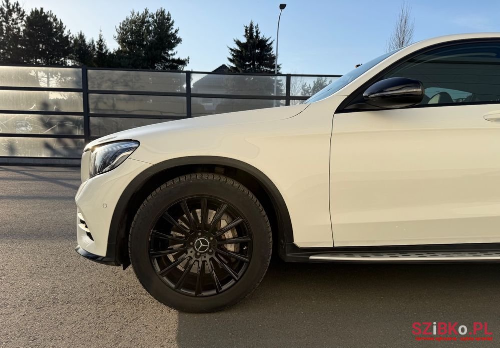 2017' Mercedes-Benz GLC photo #6