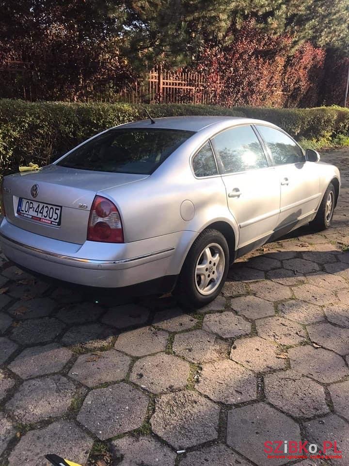 2004' Volkswagen Passat B5 photo #4