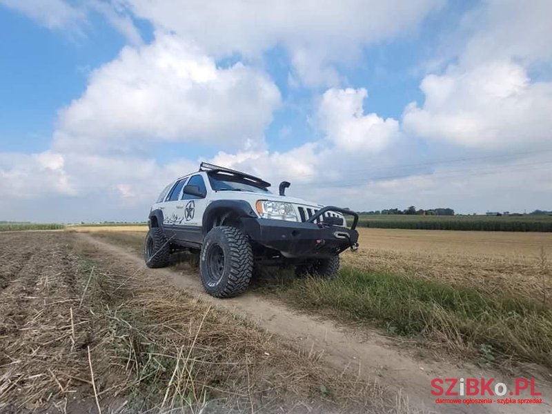 2000' Jeep Grand Cherokee 4.0 Laredo photo #4