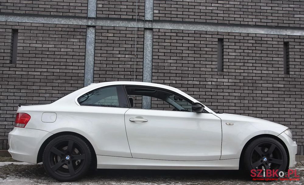 2008' BMW 1 Series photo #5