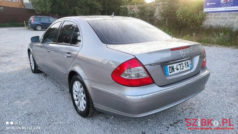 2007' Mercedes-Benz Klasa E photo #3