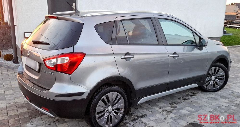 2013' Suzuki SX4 S-Cross photo #3